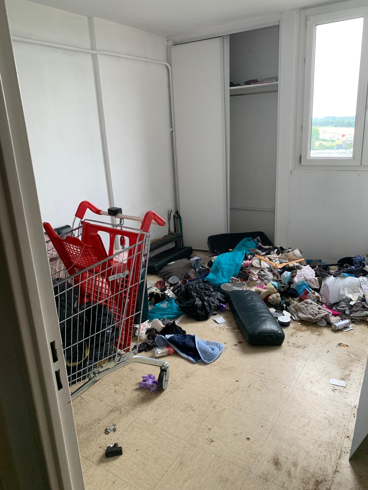 Entreprise de nettoyage après décès à Vitry-sur-seine, Alfortville et Chevilly-Larue avec SOS DC IMG 20250623 WA0008